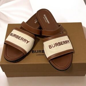 Burberry brown Logo Sandals